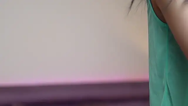 JoelleApril online show from February 4, 9:43 pm