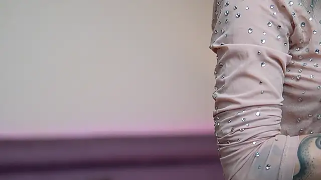 JoelleApril online show from March 6, 9:43 pm