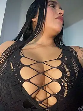 mis-violetha online show from May 1, 3:00 am