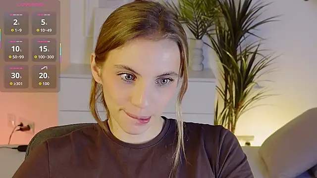 mia silkk online show from November 19, 6:13 am