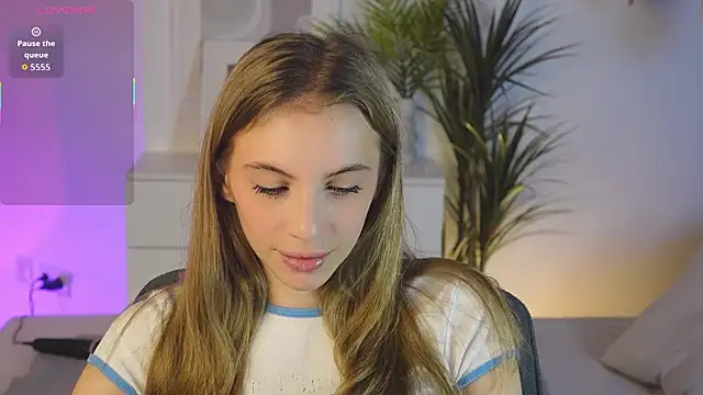 mia silkk online show from November 12, 6:17 am