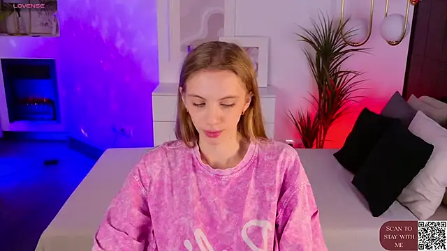 mia silkk online show from April 2, 6:20 am