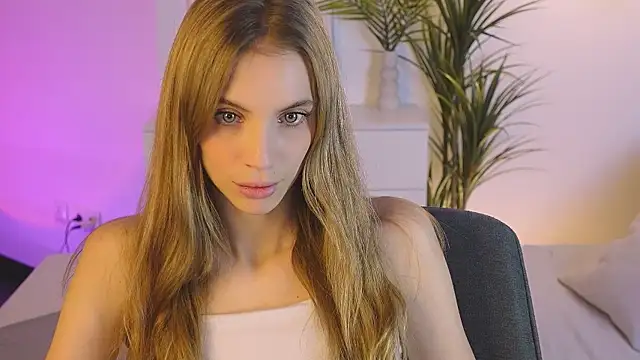 mia silkk online show from November 11, 6:19 am