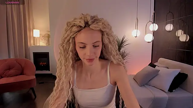 mia silkk online show from October 20, 6:26 am