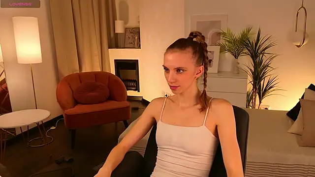 mia silkk online show from February 7, 8:28 pm