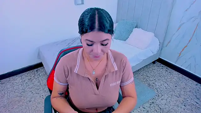 Amira mansour online show from November 24, 7:36 pm