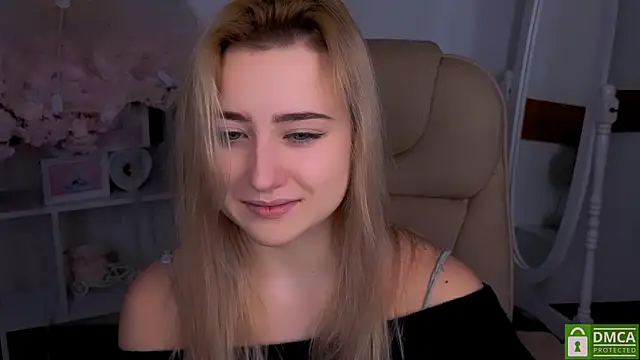 Lulu   Moon online show from February 8, 9:23 pm