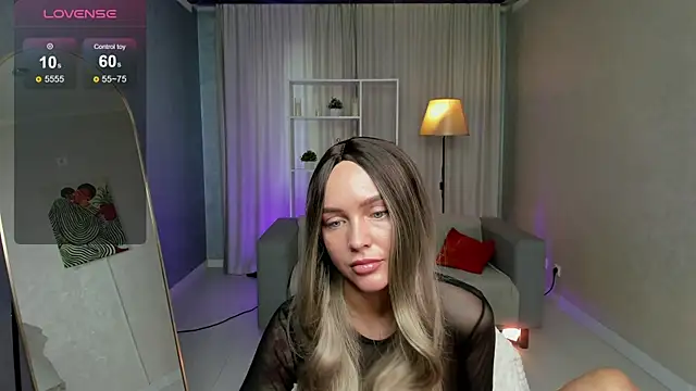 LanaDeRose online show from November 17, 2:26 am