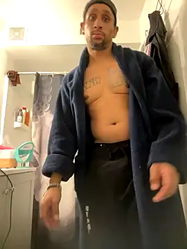 MrDLlongcrippler10inch online show from October 27, 4:08 pm