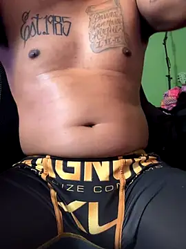 MrDLlongcrippler10inch online show from October 30, 7:39 am