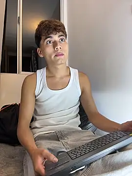 Snapshot of santi_Rush chatting on November 22, 12:54 am santi Rush online show from November 22, 12:54 am