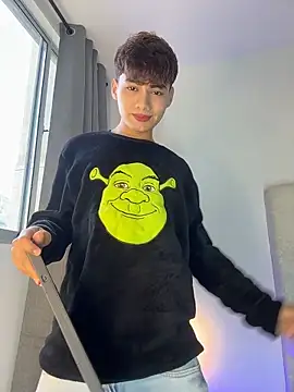 Snapshot of santi_Rush chatting on October 19, 8:44 pm santi Rush online show from October 19, 8:44 pm