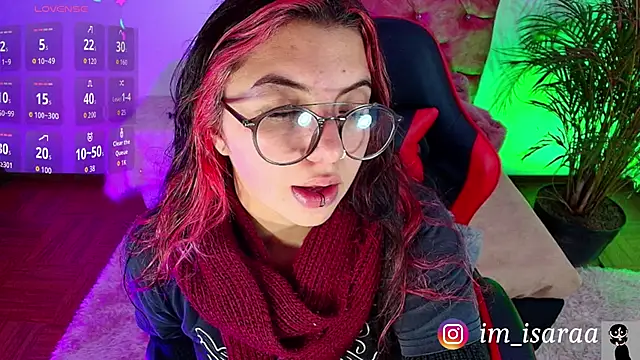 Snapshot of is_isaraa chatting on October 17, 11:12 am is isaraa online show from October 17, 11:12 am