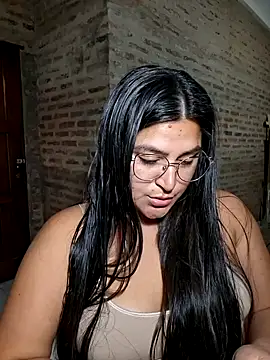 morenalatinaa online show from March 3, 10:39 pm