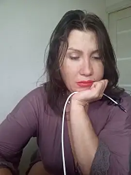 Snapshot of Ambika_beauty chatting on May 31, 1:28 pm Ambika beauty online show from May 31, 1:28 pm