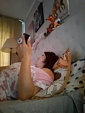 Snapshot of Ambika_beauty chatting on May 30, 4:23 pm Ambika beauty online show from May 30, 4:23 pm