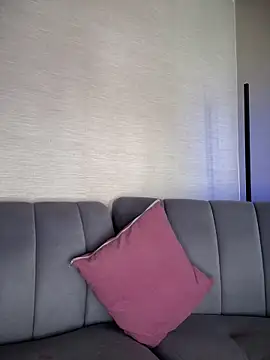 LunaMoore Pink online show from October 22, 1:21 pm