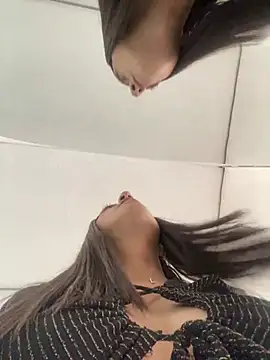 ElectraPink  online show from January 9, 12:56 pm