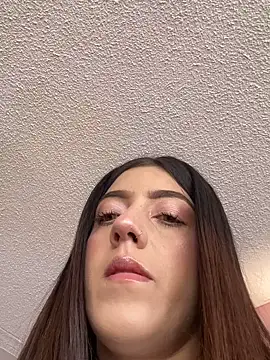 ElectraPink  online show from February 21, 1:35 pm