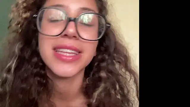 absoluthorrorfield online show from November 27, 5:57 pm