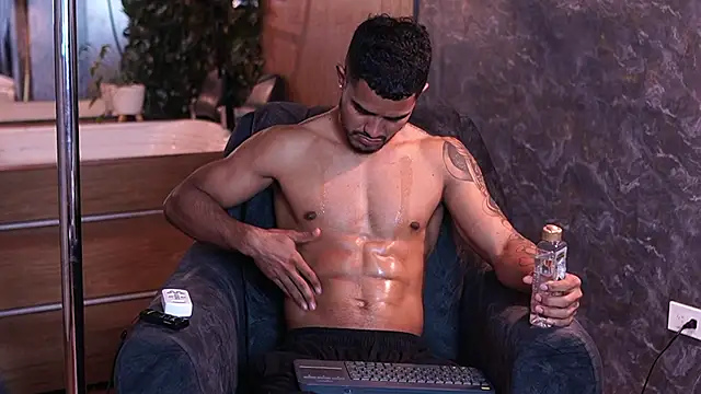 Reik Vonn online show from December 17, 12:10 pm