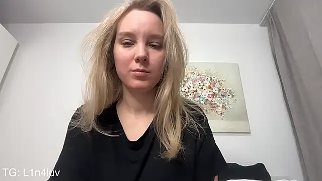 AIicaparkerc online show from February 16, 4:38 pm