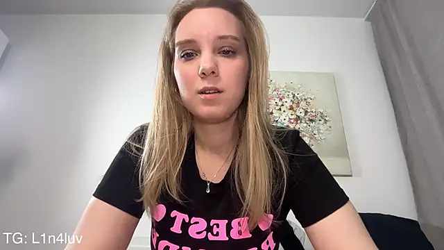 AIicaparkerc online show from March 14, 5:08 pm