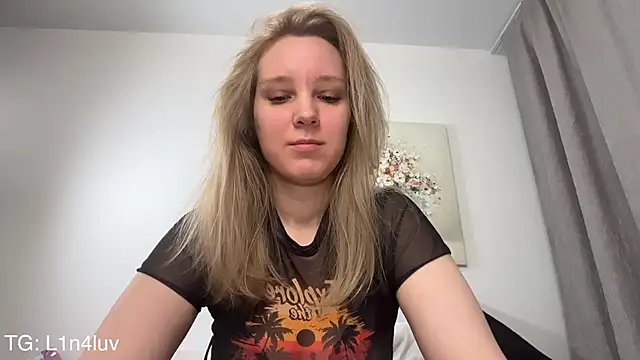 AIicaparkerc online show from February 24, 12:22 am