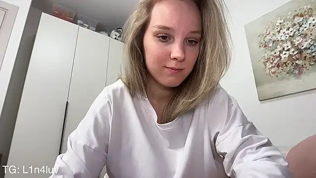 AIicaparkerc online show from February 10, 7:35 pm