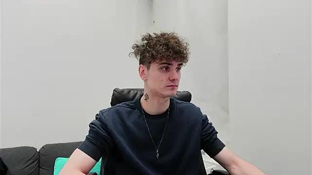 Snapshot of Nick_Phillip chatting on November 16, 2:00 pm Nick Phillip online show from November 16, 2:00 pm