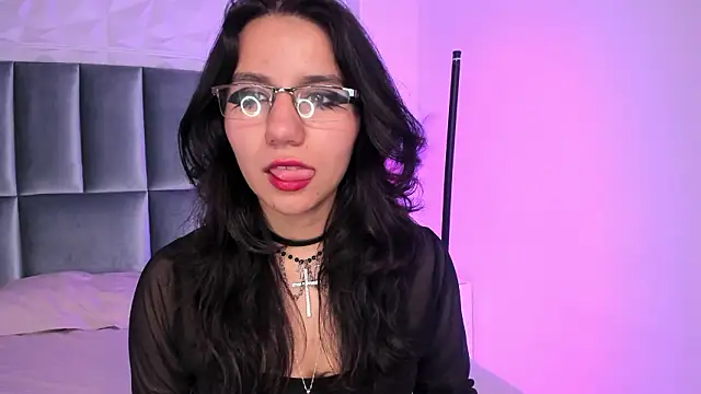 HollyPeach online show from February 9, 7:34 pm