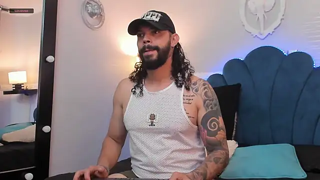 AlukardBig online show from December 5, 1:32 pm