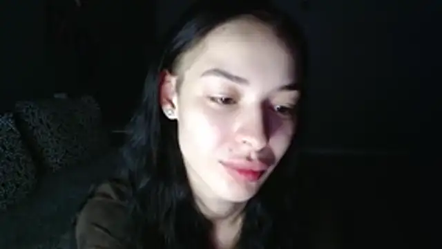 Daphne Darkthorn online show from November 6, 3:43 am