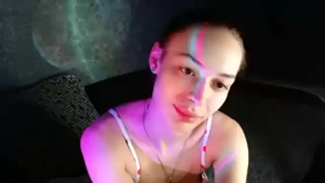 Daphne Darkthorn online show from November 15, 8:02 pm