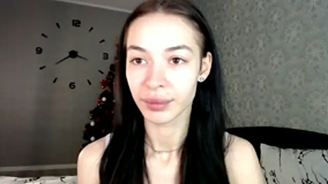 Daphne Darkthorn online show from December 21, 2:35 am