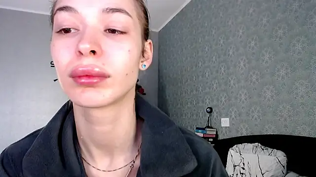 Daphne Darkthorn online show from January 12, 5:47 am