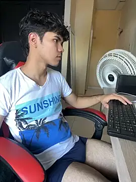 Snapshot of Im_Camii chatting on November 27, 6:19 pm Im Camii online show from November 27, 6:19 pm