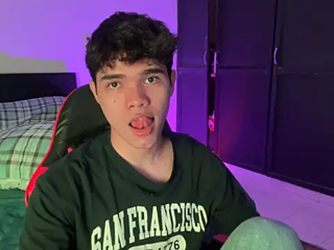 Im Camii online show from April 9, 4:35 pm