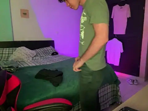 Im Camii online show from April 14, 6:46 pm