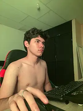 Im Camii online show from March 1, 7:36 pm