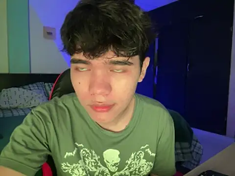 Im Camii online show from April 17, 4:43 pm