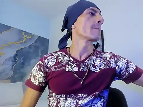 latin crissex online show from October 27, 12:28 pm