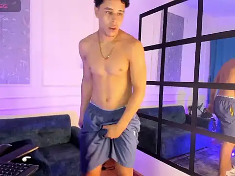 Snapshot of Adrian_Volt chatting on November 13, 3:32 am Adrian Volt online show from November 13, 3:32 am