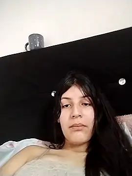 Snapshot of Thaila-Aurora chatting on October 22, 4:39 pm Thaila-Aurora online show from October 22, 4:39 pm
