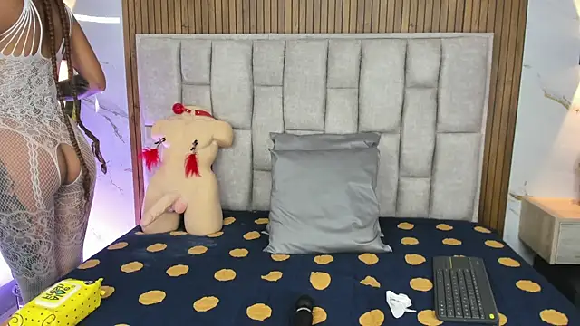 Sassha ferrer online show from December 20, 7:06 pm