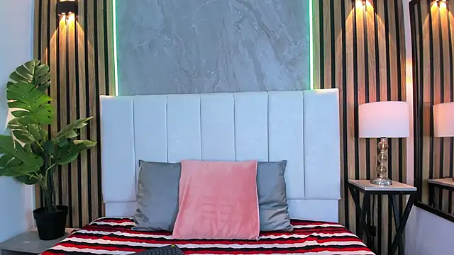 Sassha ferrer online show from February 13, 11:21 am