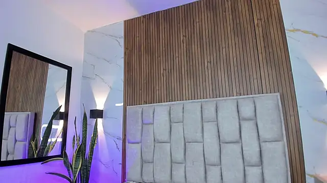 Sassha ferrer online show from December 3, 7:57 pm