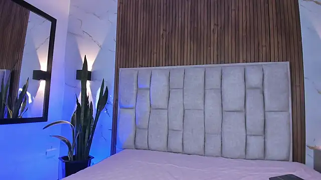 Sassha ferrer online show from February 25, 11:10 am