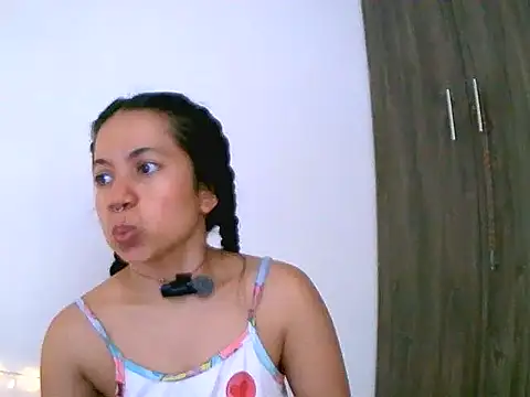 Snapshot of chiarafus0 chatting on October 17, 12:40 pm chiarafus0 online show from October 17, 12:40 pm