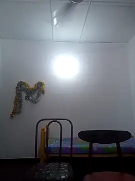 Snapshot of Expose_Queen chatting on July 15, 6:37 pm Expose Queen online show from July 15, 6:37 pm